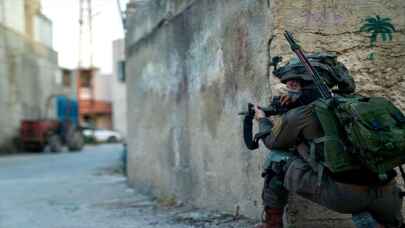 İsrail, işgal altındaki Batı Şeria'nın kuzeyinde 20 Filistinliyi tutukladı