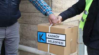 Kadıköy Belediyesi'nden 12 bin yardım kolisi her gün 5 bin 500 kişiye iftar 
