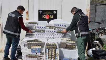 Kilis'te bir araçta 7 bin 500 paket gümrük kaçağı sigara ele geçirildi