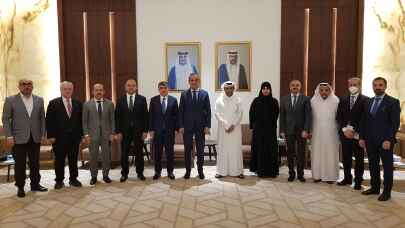 Milli Eğitim Bakanı Mahmut Özer, Türkiye’nin Doha Büyükelçiliği'ni ziyaret etti