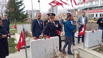 Niğde'de polislerden şehitlik ziyareti