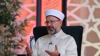 Prof. Dr. Ali Erbaş'tan Umre müjdesi