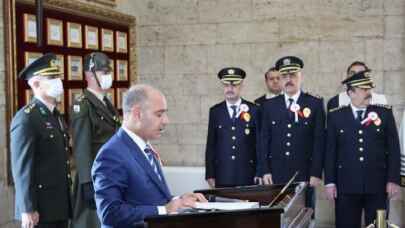 Türk Polis Teşkilatı Ata'nın huzurunda
