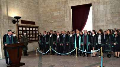 Türkiye Barolar Birliği Ata'nın huzurunda