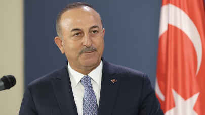 Çavuşoğlu'ndan İsveç'e PKK tepkisi: 'Terörle mücadelede kanunları gevşek'