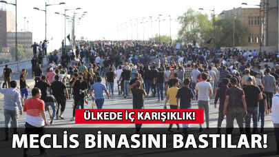 Meclis binasını bastılar!