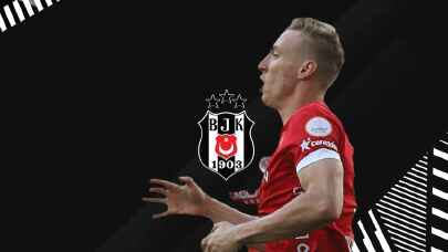 Beşiktaş, Süper Lig'e damga vuran golcünün peşinde