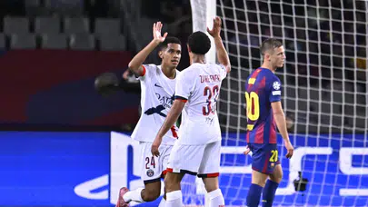 PSG, zorlu Barcelona deplasmanında son dakikada kazandı