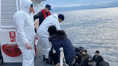 Bodrum açıklarında 54 düzensiz göçmen yakalandı ve kurtarıldı