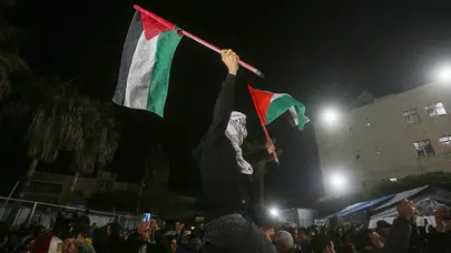 Gazze’de ateşkes anlaşması imzalandı: Filistin halkı sokaklarda kutladı