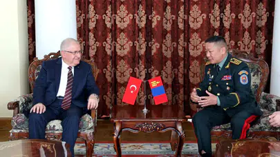 Bakan Güler Moğolistanlı mevkidaşı Batlut ile görüştü