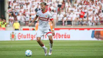 Stuttgart'ın futbolcusu Atakan Karazor kimdir?