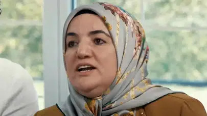 Yemekteyiz Ergül Gümüşay kimdir, kaç yaşında? Zuhal Topal’la Yemekteyiz Ergül hakkında merak edilenler