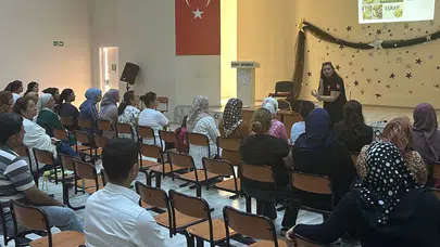 Mersin polisi anneleri madde bağımlılığına karşı bilinçlendiriyor