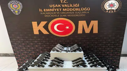 Uşak’ta yolcu otobüsünde 55 ruhsatsız tabanca ele geçirildi