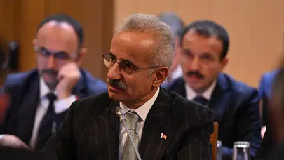 Bakan Uraloğlu, GDAÜ Ülkeleri Ulaştırma Bakanları Konferansı'nda konuştu!