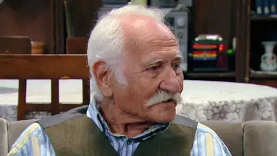 Yabancı Damat dizisinin Memik dedesi Arif Güzelbeyoğlu hayatını kaybetti