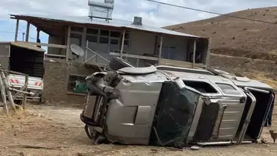 Adana'da kamyonet takla attı: 1 ölü, 1 yaralı