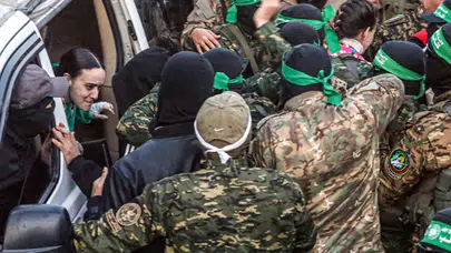 İsrail, 45 Filistinli mahkumun cenazesini Kızılhaç’a teslim etti