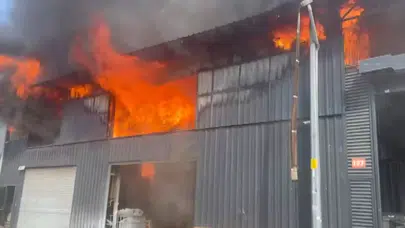Beylikdüzü’nde sanayi sitesinde yangın