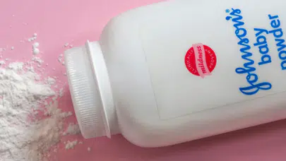 Bebek pudrasında kanserojen madde iddiası!