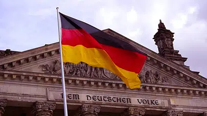 Almanya, İsrail ve Hamas'ın ateşkese bağlı kalmalarını talep etti