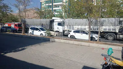 Diyarbakır'da freni patlayan tır başka bir tıra arkadan çarptı: 1 kişi yaralandı!