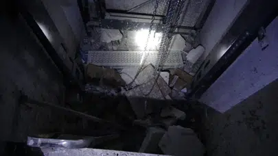 Malatya'da 3 metreden asansör boşluğuna düşen işçi ağır yaralandı