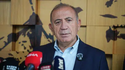 CHP'ye açılan kurultay iptal davası ertelendi