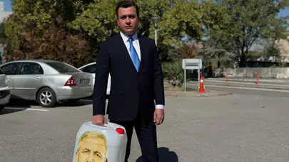 Osman Gökçek’ten Mansur Yavaş’a 'bidonlu' tepki