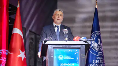 Bakan Bolat: Yıl sonunda da 1,5 trilyon doları aşan bir milli gelirimiz olacak!