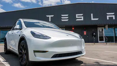 Tesla, Mercedes’i geçti: Tarihi çeyrek rekoru