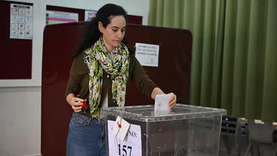 KKTC'de cumhurbaşkanı seçiminde sandıklar kapandı, oy sayımına başlandı!