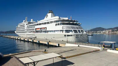 Bodrum’a 340 yolculu kruvaziyer geldi