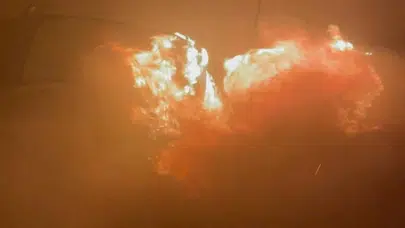 Maltepe'de korku dolu anlar: Seyir halindeki araç yandı!