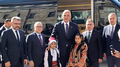 Bakan Ersoy, Numan Efendi Kütüphanesi açılışına katıldı!