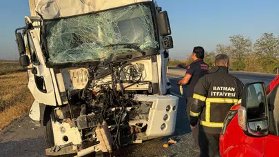 Batman’da iki tır çarpıştı: 1 sürücü yaralandı