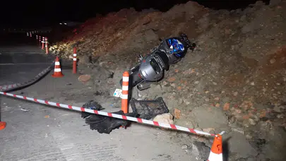 Manisa'da feci kaza: Kanala düşen motosikletin sürücüsünden acı haber!
