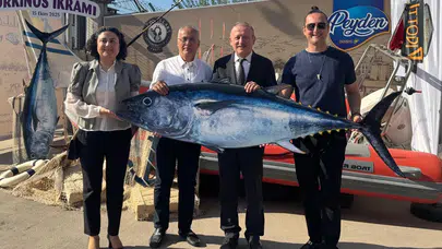 Denizli’de 800 kiloluk dev orkinos ikramıyla iyilik sofrası kuruldu