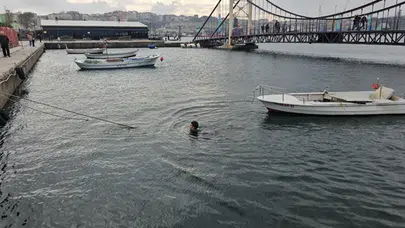 Bandırma’da iddiayı kaybeden genç soğuk denize atladı
