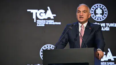 Bakan Ersoy: İlk 9 ayda turizm geliri 50 milyar dolar!