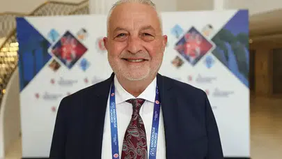 Prof. Dr. İsmet Yavaşçaoğlu kimdir?