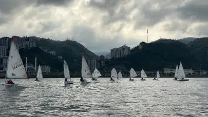 Trabzon’da Cumhuriyet coşkusu denizde yaşandı