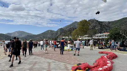 Fethiye'de 2 yamaç paraşütü çarpıştı: 3 yaralı!