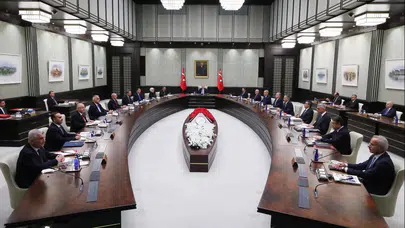 Kabine toplantısı Cumhurbaşkanı Erdoğan liderliğinde başladı