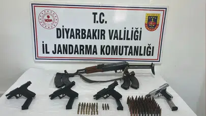 Diyarbakır’ın çınar ilçesinde silah kaçakçılığı operasyonu: 5 ruhsatsız silah ele geçirildi