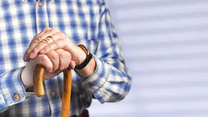 BM uyarıyor: 2050’de yaşlı nüfusu 2,1 milyarı bulacak