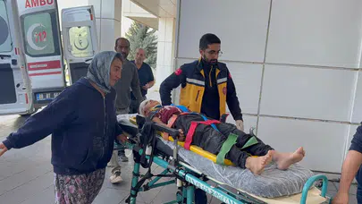 Aksaray'da su arıza minibüsü ve elektrikli bisiklet çarpıştı: 2 çocuk yaralandı!