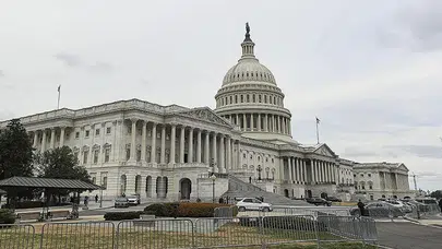 ABD’de federal hükümet kapandı!