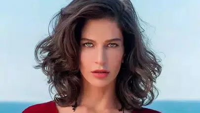 Berrak Tüzünataç gözaltına mı alındı, neden gözaltına alındı? Berrak Tüzünataç kimdir, kaç yaşında, nereli?